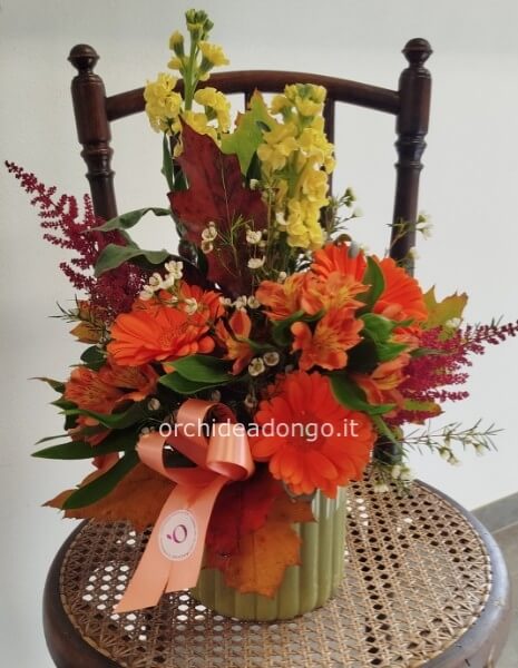 Composizione in vaso di ceramica diam.14/15...colori a scelta (h40/50 cm x 30 largh. Circa.